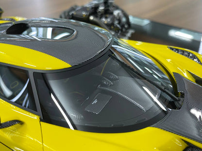 1:18 Resin - General Models Koenigsegg Agera ML with Engine (Yellow/Carbon)
