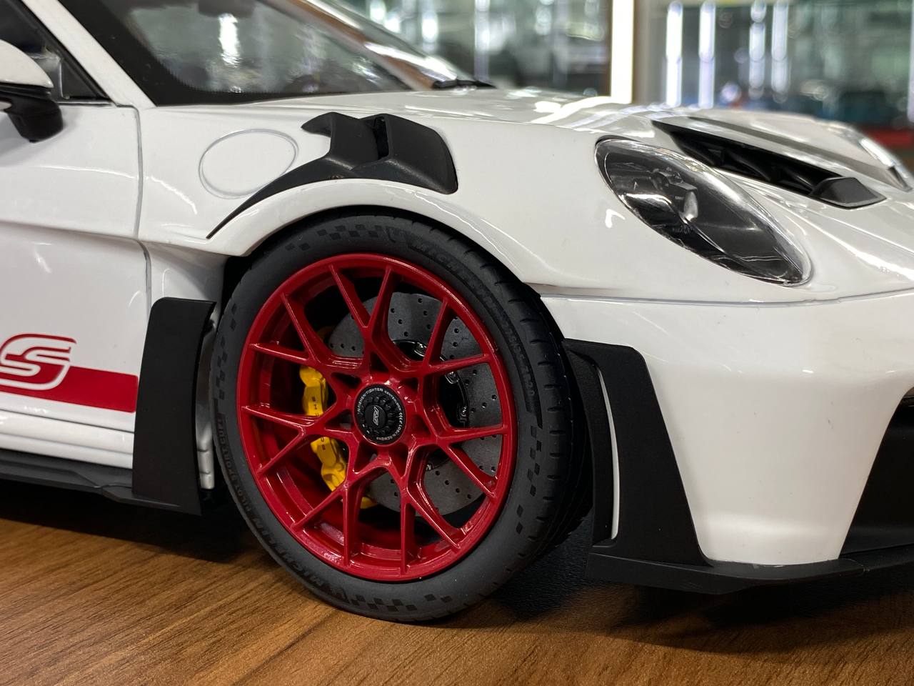 1/12 Metal Diecast – Norev Porsche 911 GT3 RS – White / Red Rim