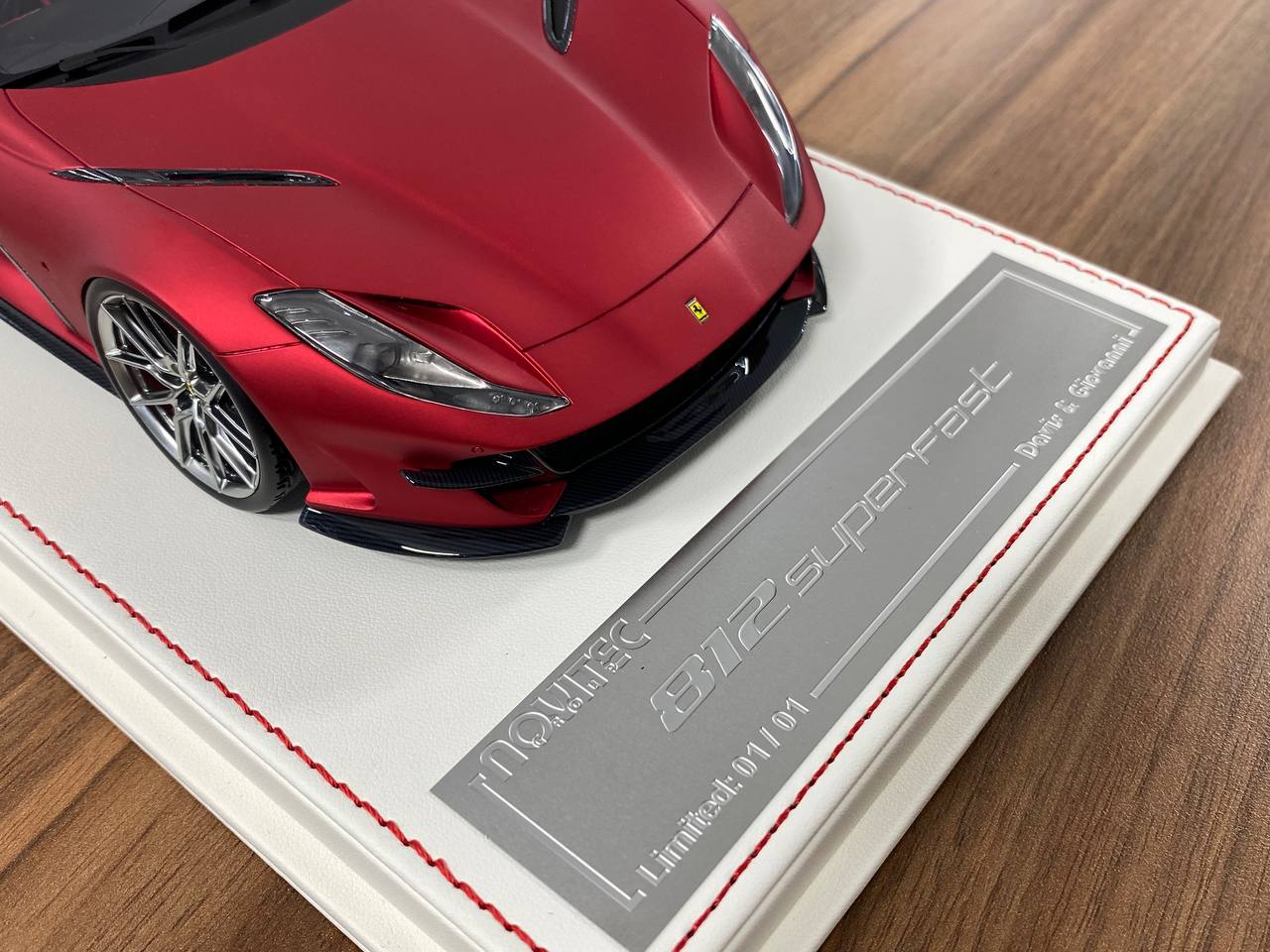 1:18 Resin – Davis & Giovanni Ferrari 812 Superfast Novitec Matt Red Limited 1 of 1