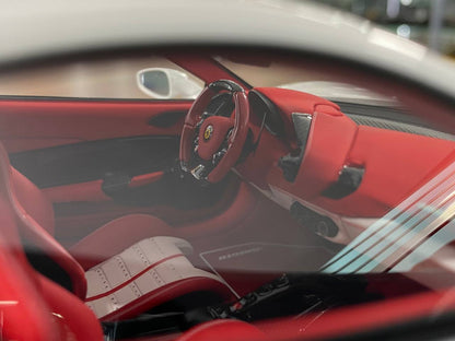 1:18 Resin Model – Davis & Giovanni Ferrari 488 GTB N-Largo – Pearl White Italia Stripe – Limited 6 pcs