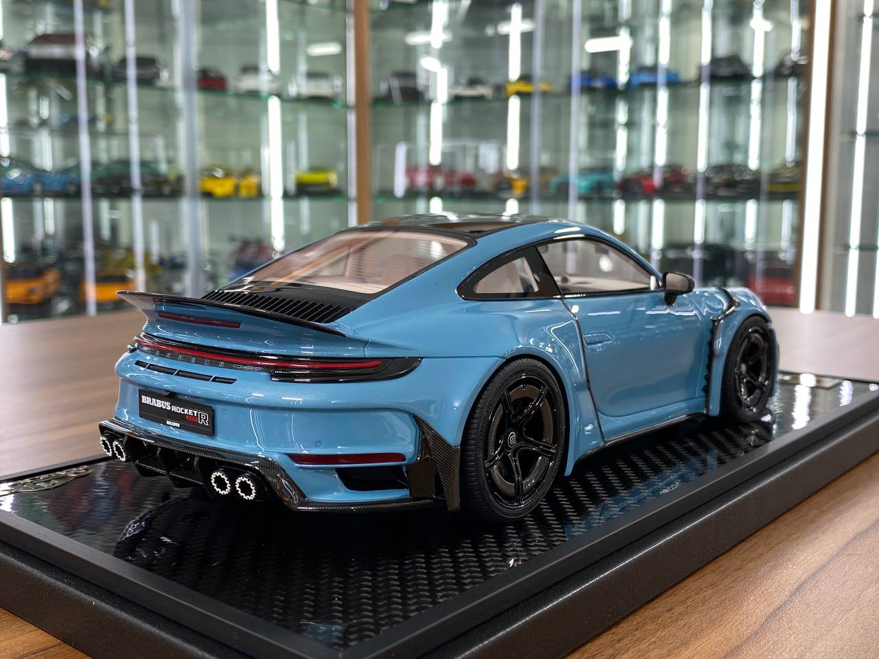 1/18 Resin – VIP Model Porsche BRABUS Rocket 900 R Frozen Blue Decal Ltd.Edn. 66 pcs