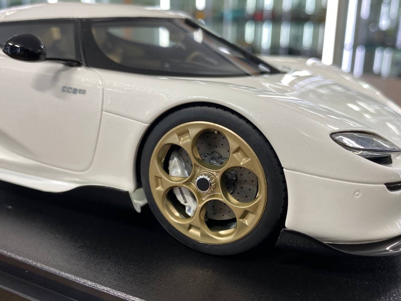 1/18 Resin Model GT Spirit Koenigsegg CC850 - White Limited Edition