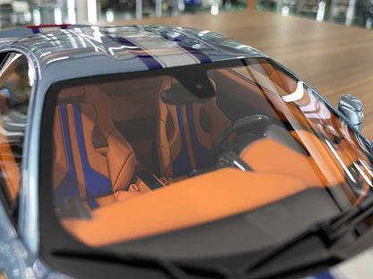1/18 Resin – Ferrari 458 Speciale | Davis & Giovanni | Azzurro California with Silver / Blue Stripe