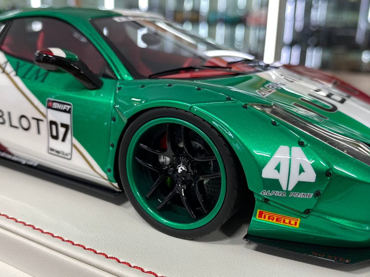 1/18 Resin Model – Ferrari 458 Italia LB Performance | Davis & Giovanni | GT Wing | Hublot Livery | 1 of 8