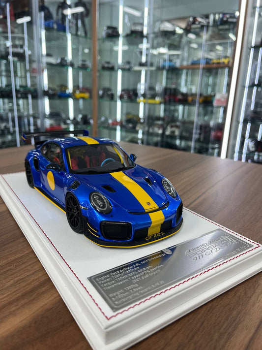 1/18 Porsche 911 GT2 RS MR Manthey Racing | Resin| Blue/Yellow | 1 of 1 | Davis & Giovanni