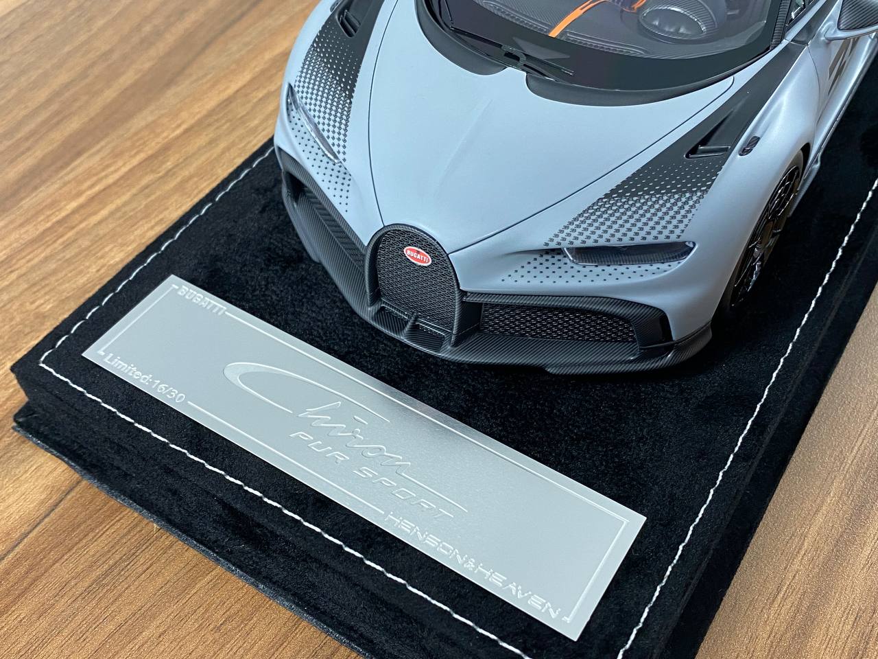 1:18 H&H Bugatti Chiron Pur Sport Grand Prix Jet Grey | Limited 30 pcs