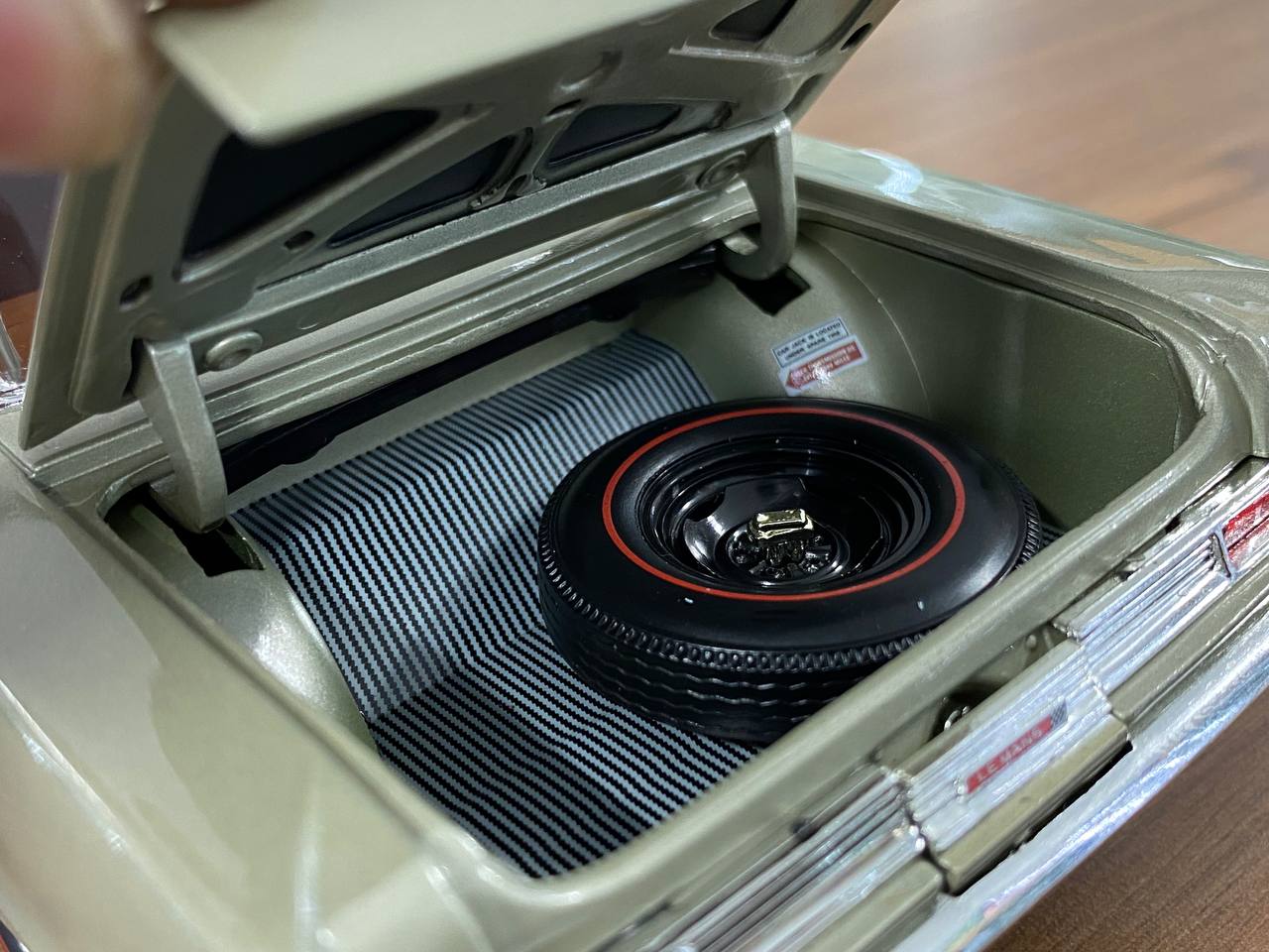 Highway 61 Pontiac LeMans Coupe 1963 -[1/18 Diecast, Green