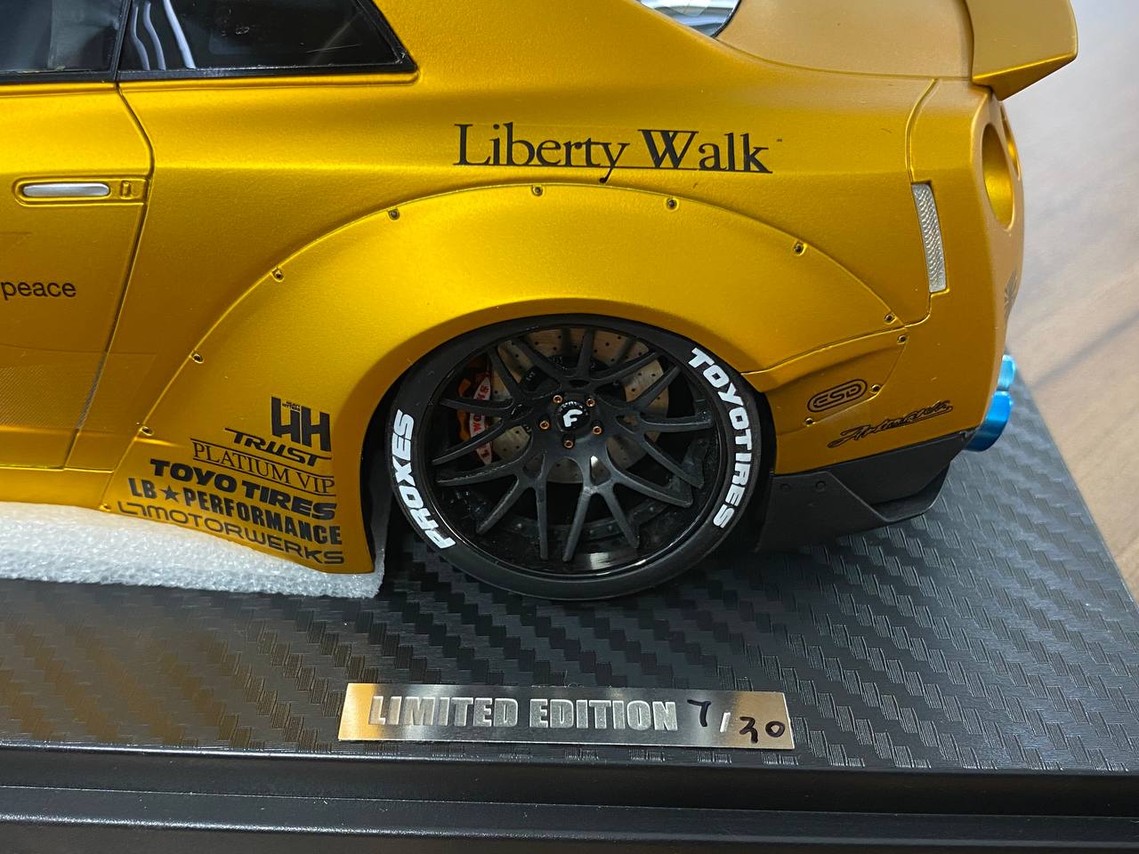 1/18 Resin Nissan GT-R R35 Liberty Walk Gold by One Model