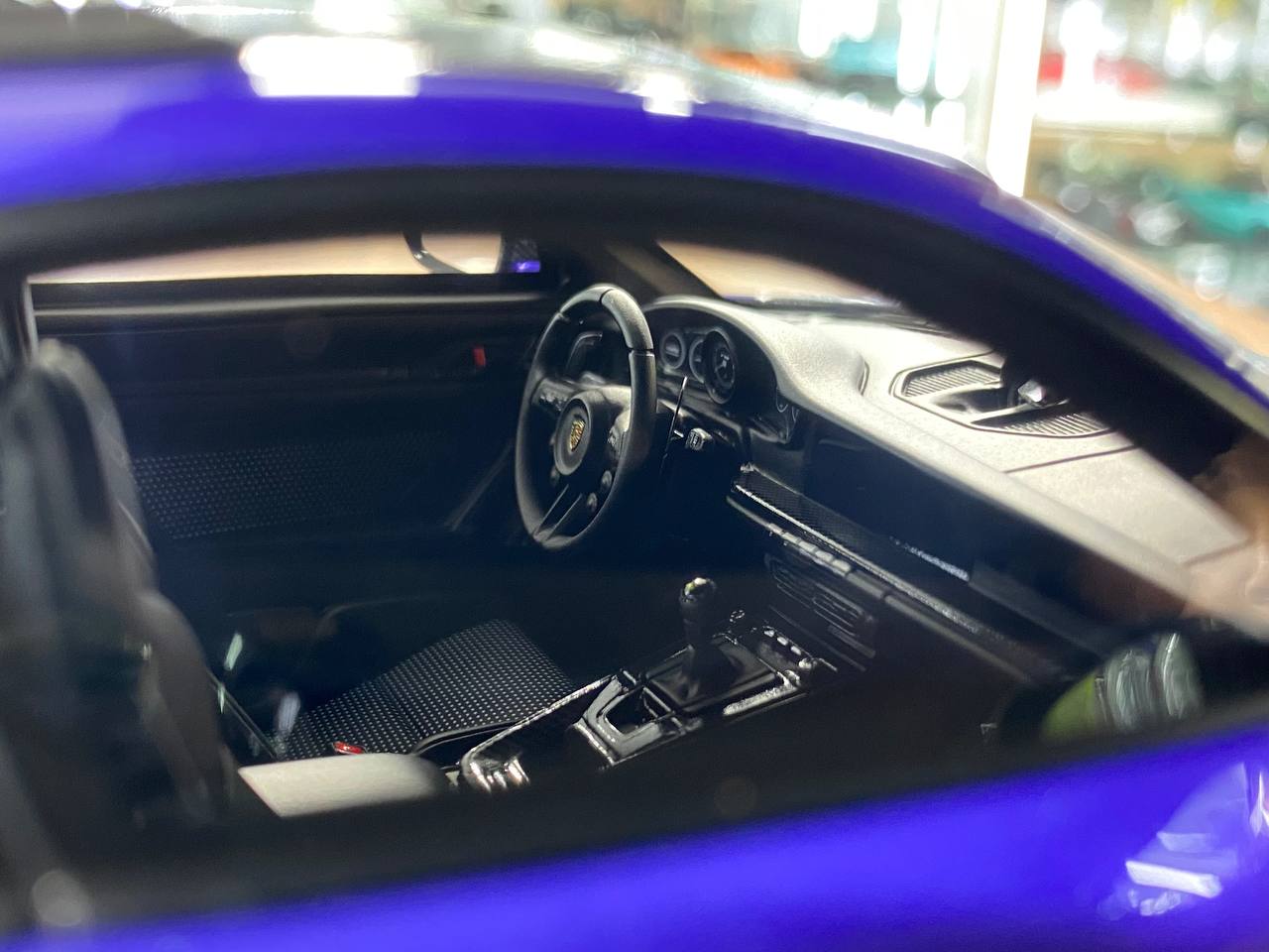 Ivy Model 1/18 Porsche 911 992 GT3 RS Weissach – Ultraviolet, Limited to 20 pcs