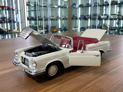 1/18 Diecast Maisto Mercedes Benz 280SE 1967