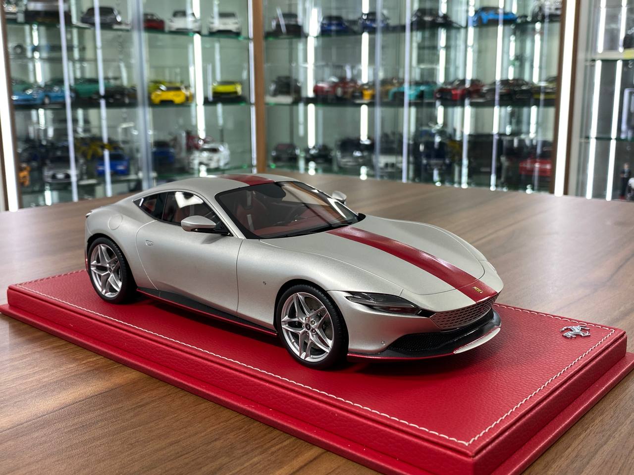 1/18 Resin  – BBR Models Ferrari Roma Matte Sanusilver Limited-180 pcs