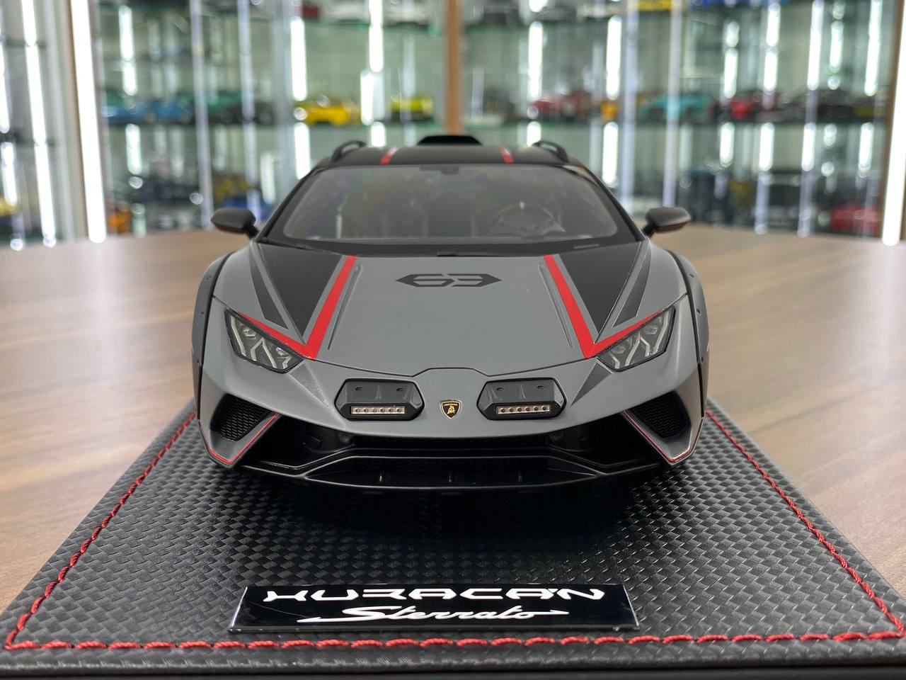 1/8 Resin MR Collection Lamborghini Huracan Sterrato Grigio Vulcano Ltd.Edn.99 pcs