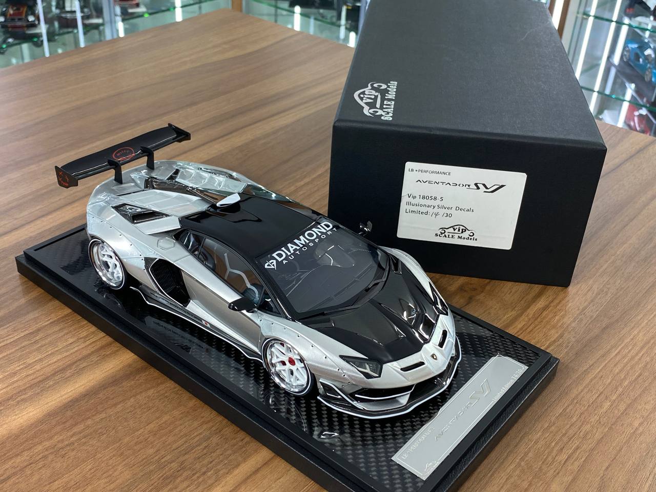 1/18 Resin – VIP Models Lamborghini Aventador SVJ Illusionary Silver Decals  Limited Edition: 30 pcs