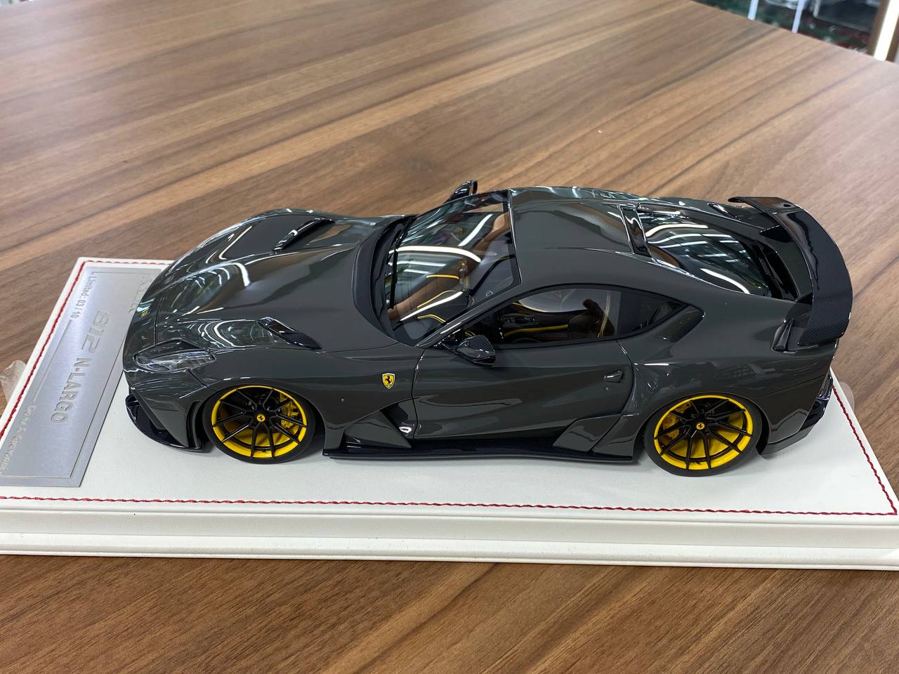 1/18 Resin Davis & Giovanni Ferrari 812 N-Largo Novitec Grey with Carbon Accents / Yellow Rims  Limited Edition: 10 pcs