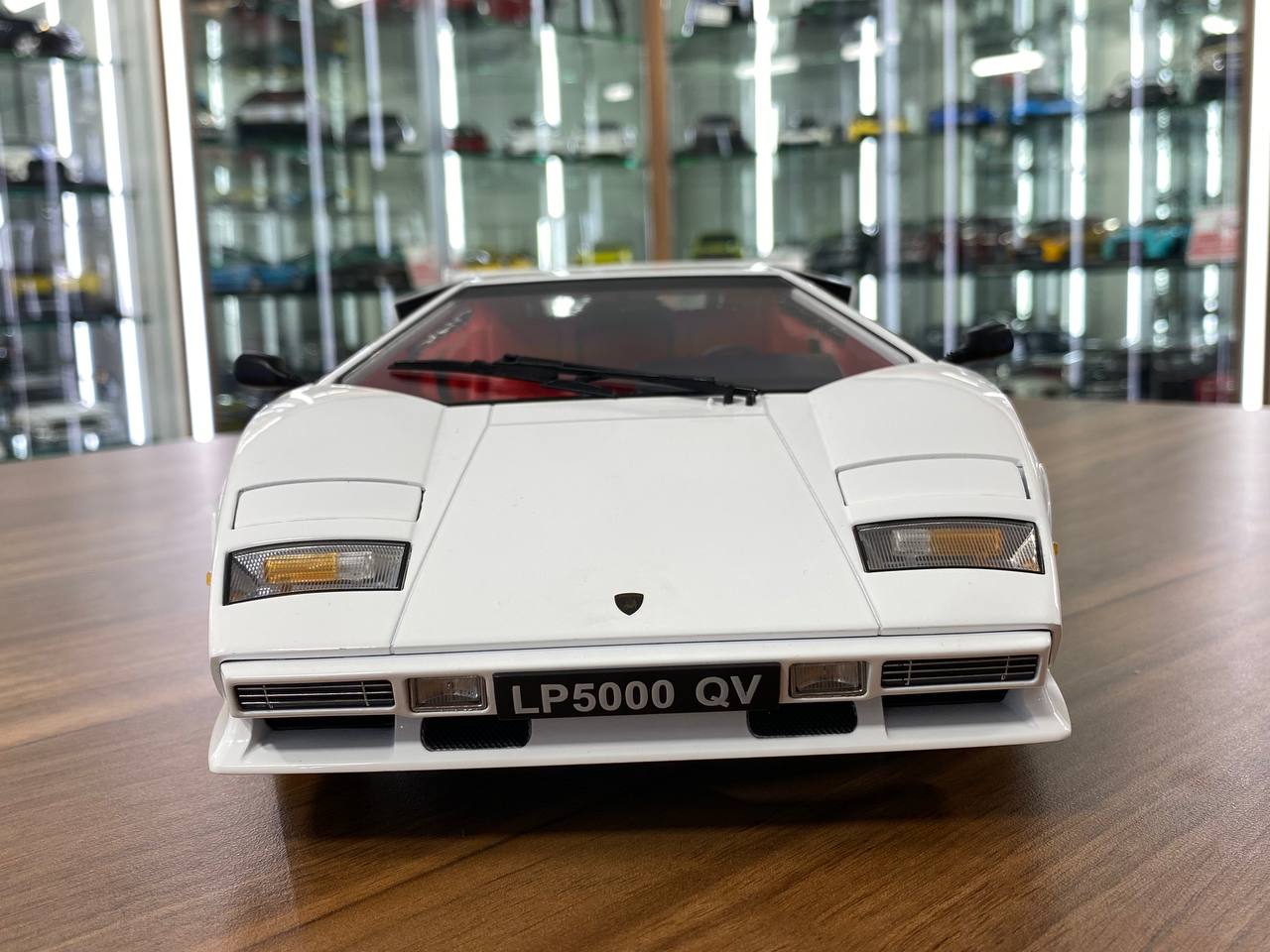 1/12 Diecast Full opening KK Scale Lamborghini Countach LP5000 QV in White
