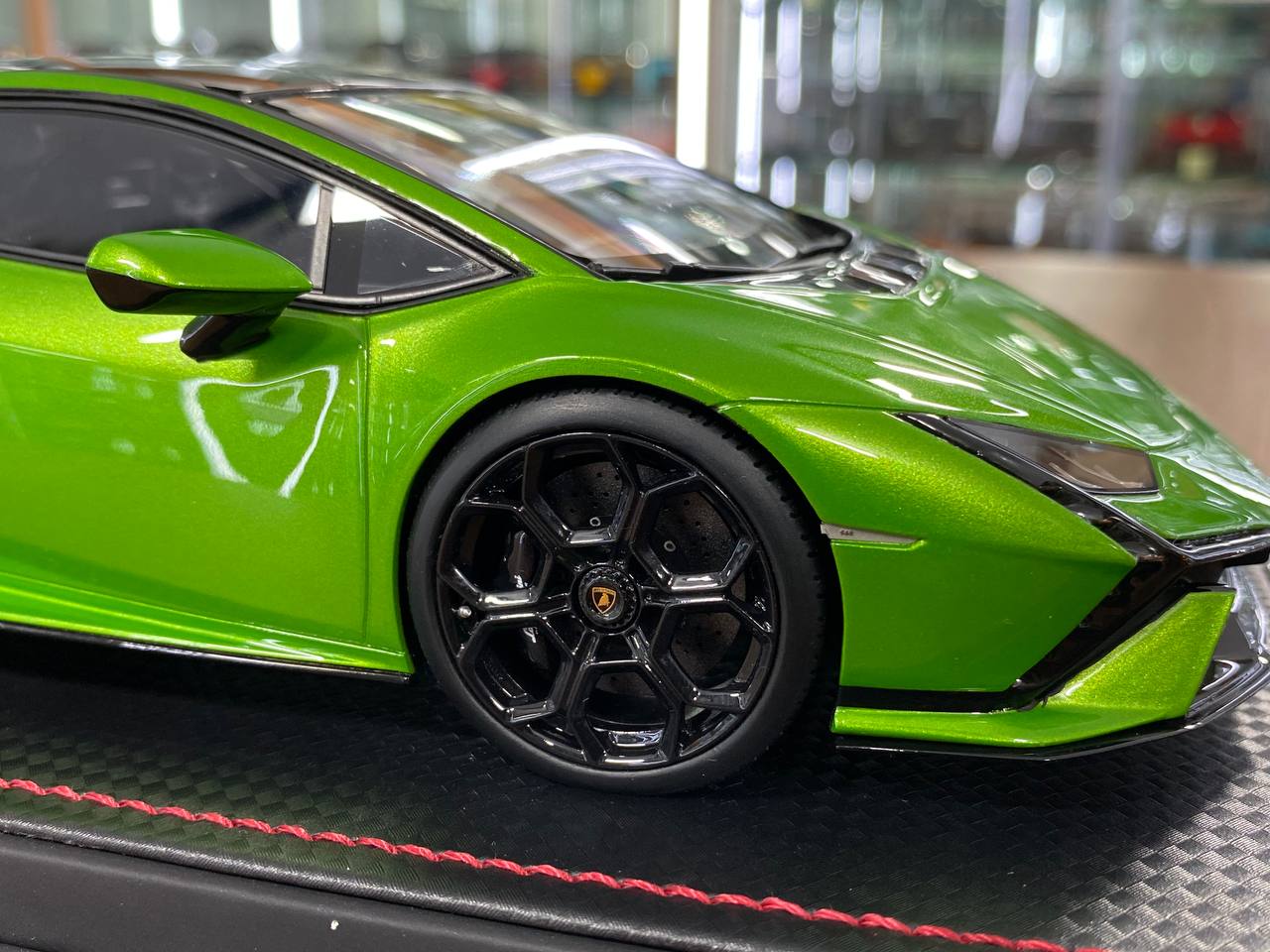 ★ 1:18 MR Collection Lamborghini Huracan Tecnica – Green – Limited Edition