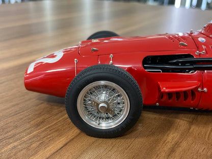 CMC Maserati 250 F GP Monaco, 1957 Sieger J.M Fangio, Start Nr. 32 [1/18 Red Diecast]