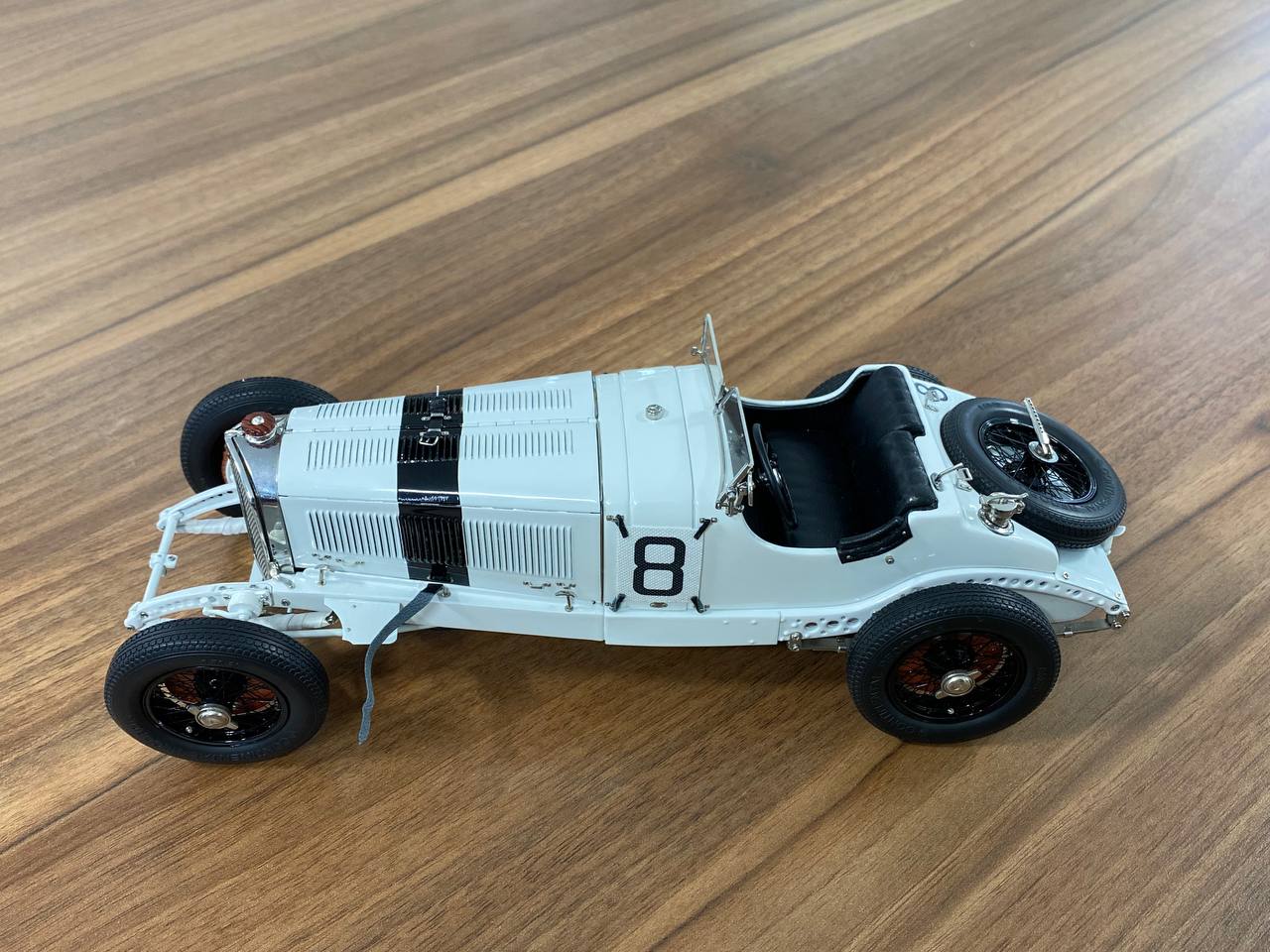 CMC Mercedes-Benz SSKL 1931 Großer Preis von Deutschland [1/18 Diecast White]