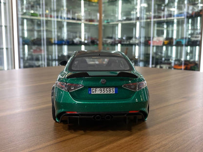 1/18 Diecast Alfa Romeo Giulia GTAm 2020 Green Bburago Model Car