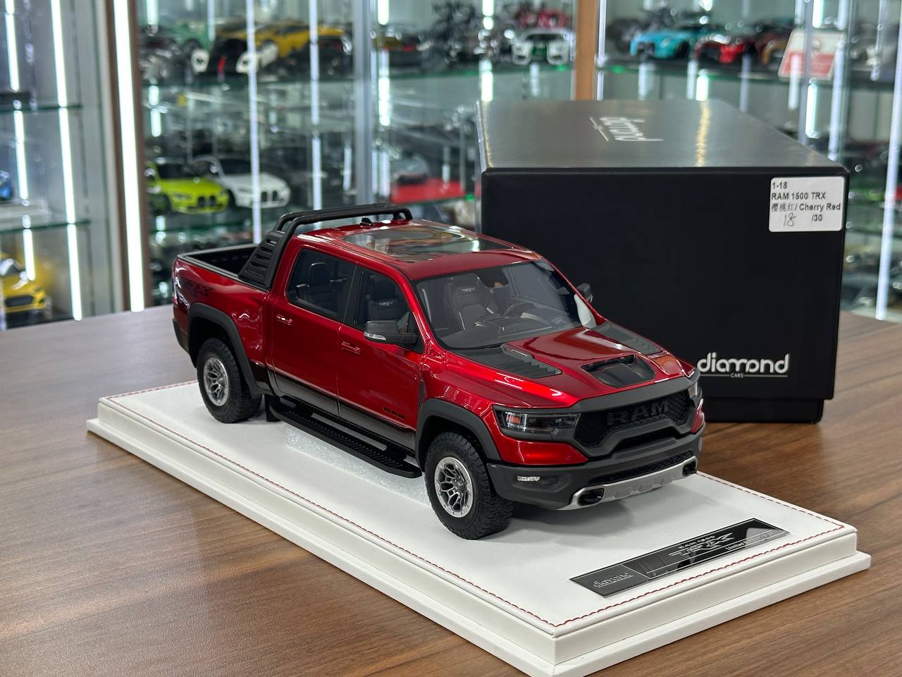 Exclusive 1/18 Dodge Ram TRX 1500 [Cherry Red] – Limited Edition (40 pcs)