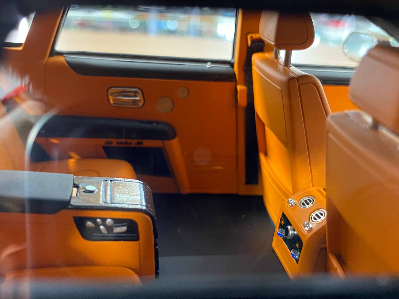 1/18 Resin H & H Rolls Royce GHOST Black Badge Green Chameleon Limited Edition 10