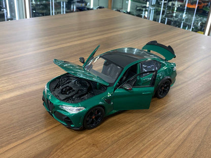 1/18 Diecast Alfa Romeo Giulia GTAm 2020 Green Bburago Model Car