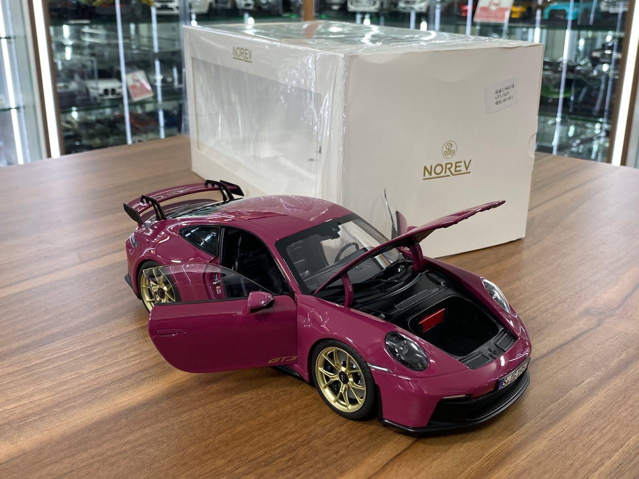 1/18 Metal Diecast – Porsche 911 GT3 (2021) | Norev | Full Opening | Sternrubin Neo