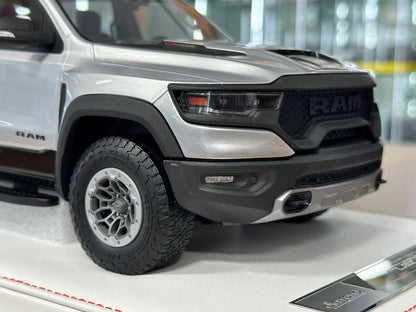 Exclusive 1/18 Dodge Ram TRX 1500 [Silver] by Diamand – Limited Edition (40 pcs)