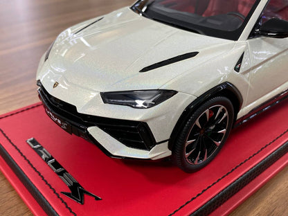 1/18 Resin MR Collection Models Lamborghini URUS S Limited 3 pcs White Chameleon
