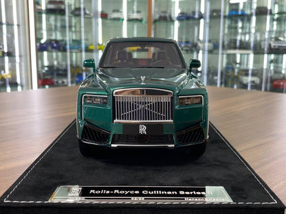 1:18 Resin – H&H Rolls-Royce Cullinan Series II Emerald Green – Limited 30 pcs