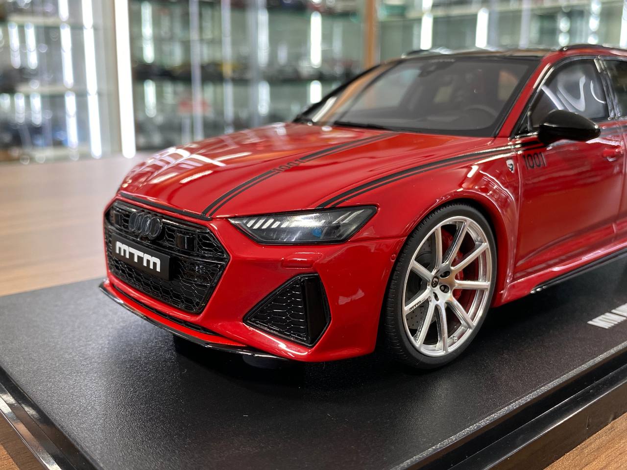 1/18 Resin Model GT Spirit Audi RS 6 (C8) AVANT MTM 2021 – Red – Limited Edition