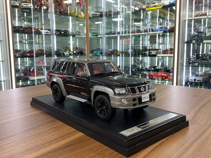 Ivy Model 1/18 Nissan Patrol Super Safari Y61 – Black, Limited Edition