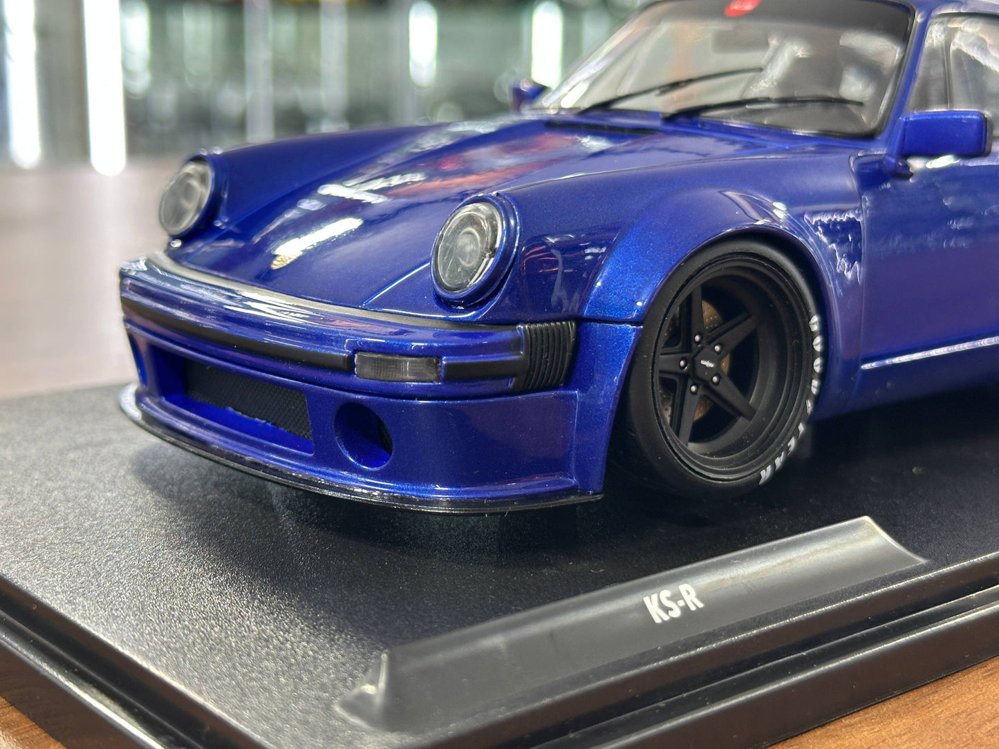 1/18 Diecast Porsche KS-R 2022 Blue Metallic by Solido
