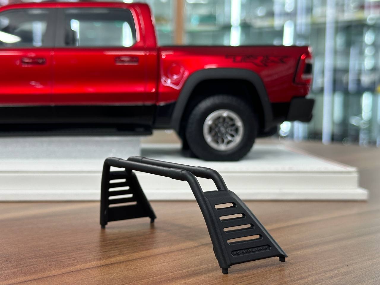 Exclusive 1/18 Dodge Ram TRX 1500 [Cherry Red] – Limited Edition (40 pcs)