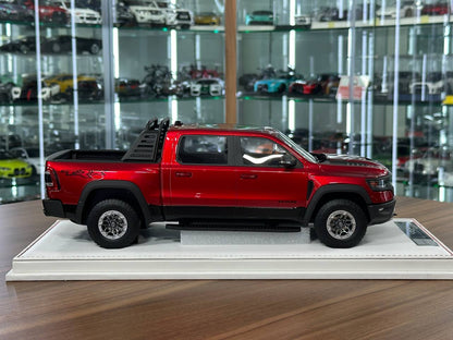 Exclusive 1/18 Dodge Ram TRX 1500 [Cherry Red] – Limited Edition (40 pcs)