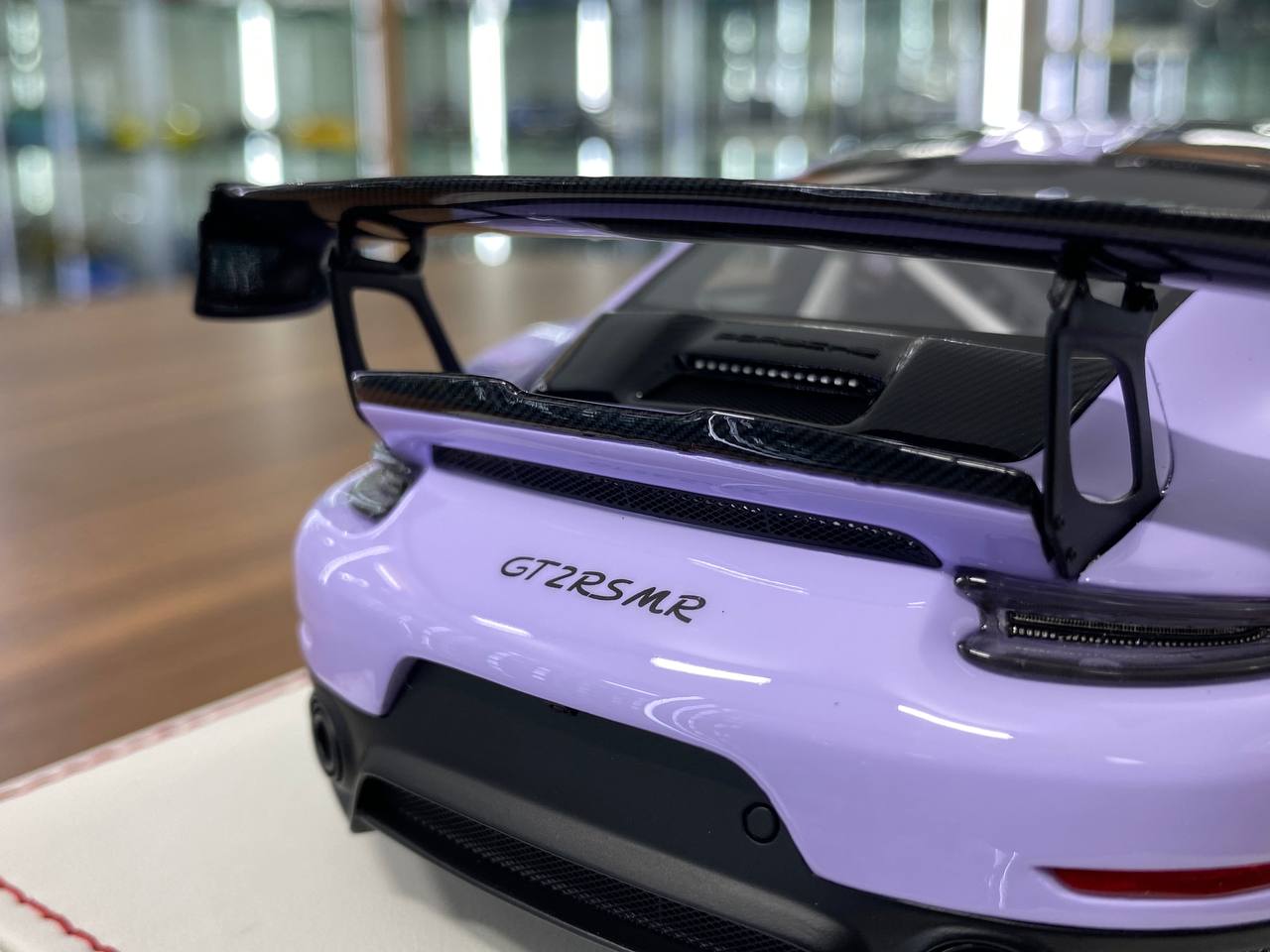 1:18 Resin Model (Not Opening) – Davis & Giovanni Porsche 911 GT3 RS MR Light Purple / Carbon – Limited 1 of 1