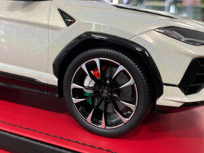 1/18 Resin MR Collection Models Lamborghini URUS S Limited 3 pcs White Chameleon