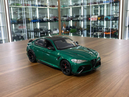 1/18 Diecast Alfa Romeo Giulia GTAm 2020 Green Bburago Model Car