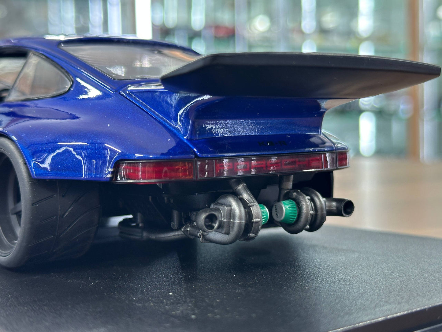 1/18 Diecast Porsche KS-R 2022 Blue Metallic by Solido