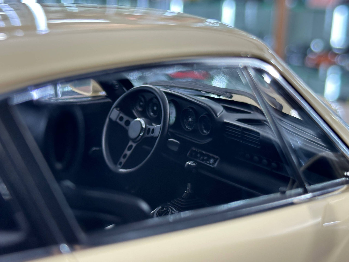 1/12 Resin Ivy Image Models Porsche Singer DLS – Cream (Back Engine Hood Opening)