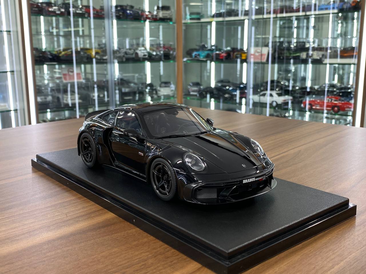 1/18 Resin Model GT Spirit Porsche 911 (992) BRABUS 900 Rocket R – Black – Limited Edition
