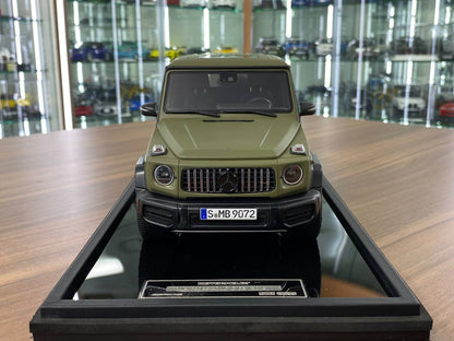 1/18 Mercedes-Benz G-Class G63 AMG W463 V8 Biturbo 2019 Army Green MotorHelix
