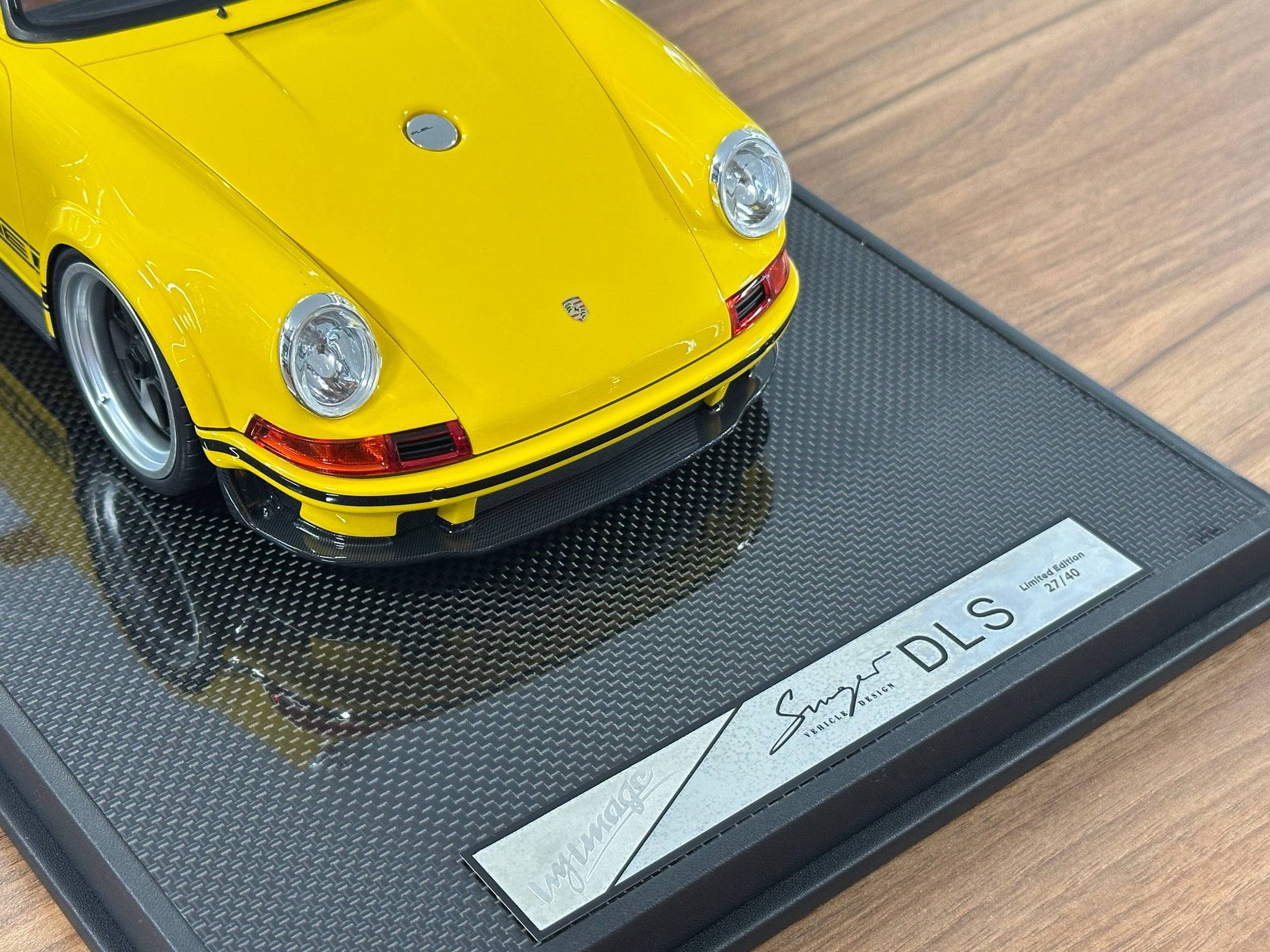 1/12 Resin Ivy Image Models Porsche Singer DLS – Yellow (Back Engine Hood Opening)