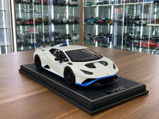 1/18 Resin Model MR Collection Lamborghini Huracan STO white Limited Edition