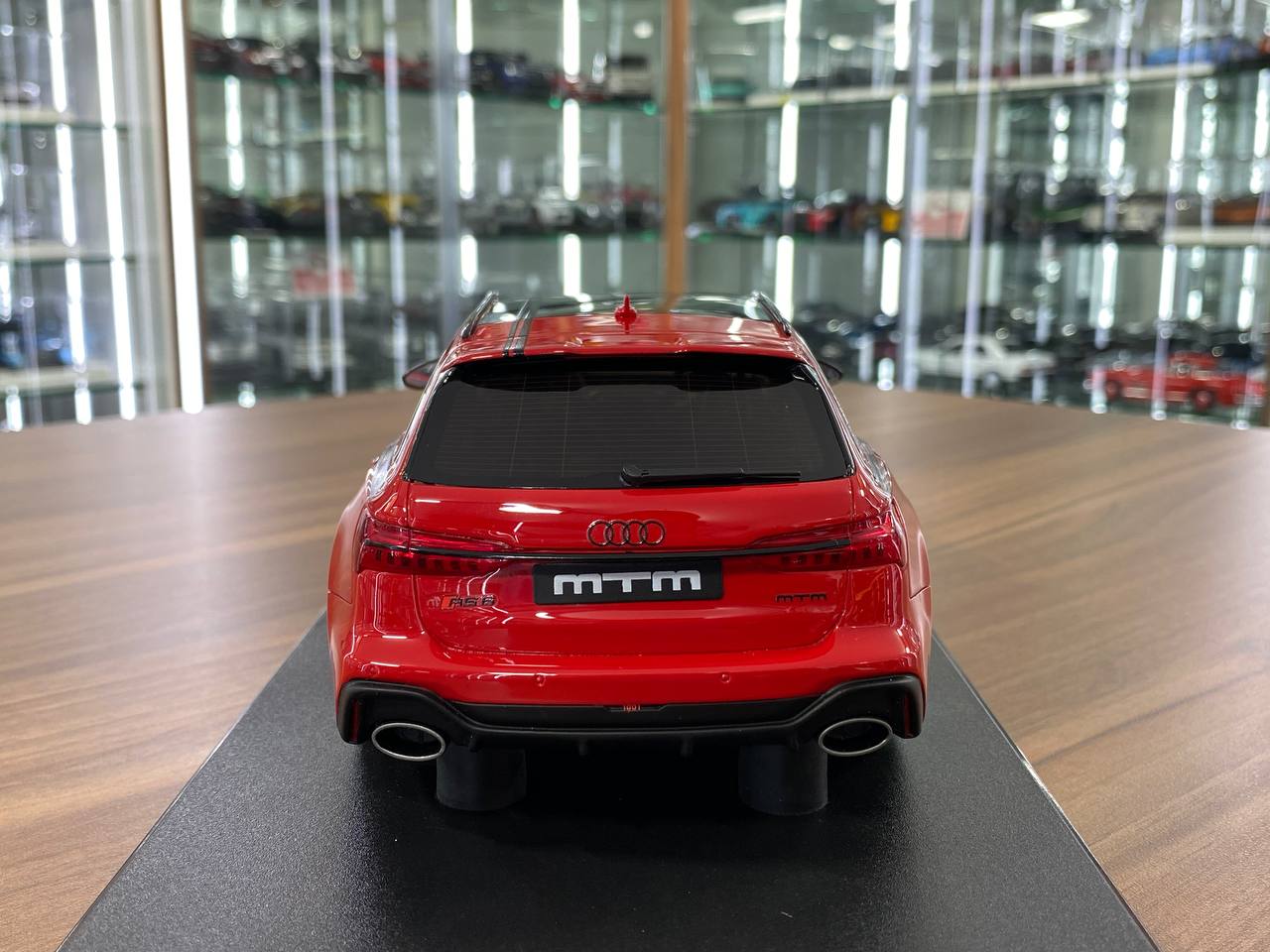1/18 Resin Model GT Spirit Audi RS 6 (C8) AVANT MTM 2021 – Red – Limited Edition