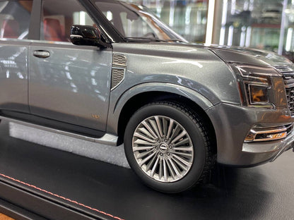 1/18 Diamand Nissan Patrol Y63 Platinum – Grey/Black – Limited Edition (50 pcs)