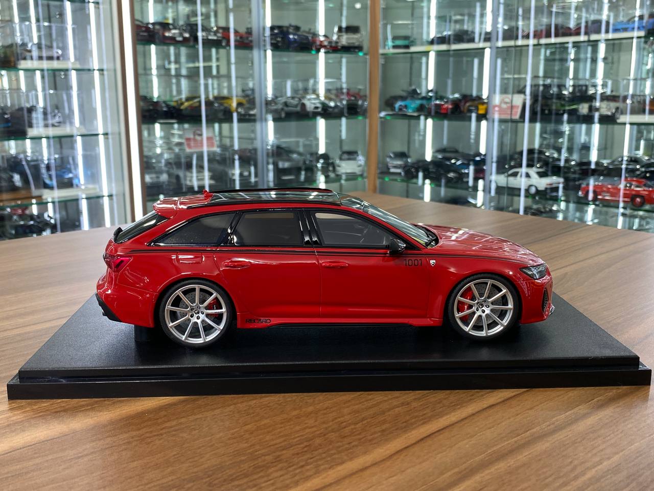 1/18 Resin Model GT Spirit Audi RS 6 (C8) AVANT MTM 2021 – Red – Limited Edition