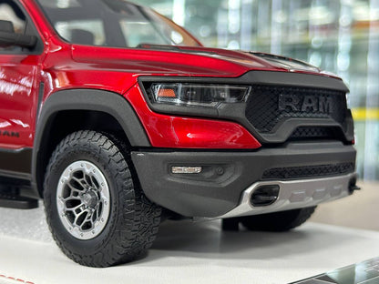 Exclusive 1/18 Dodge Ram TRX 1500 [Cherry Red] – Limited Edition (40 pcs)
