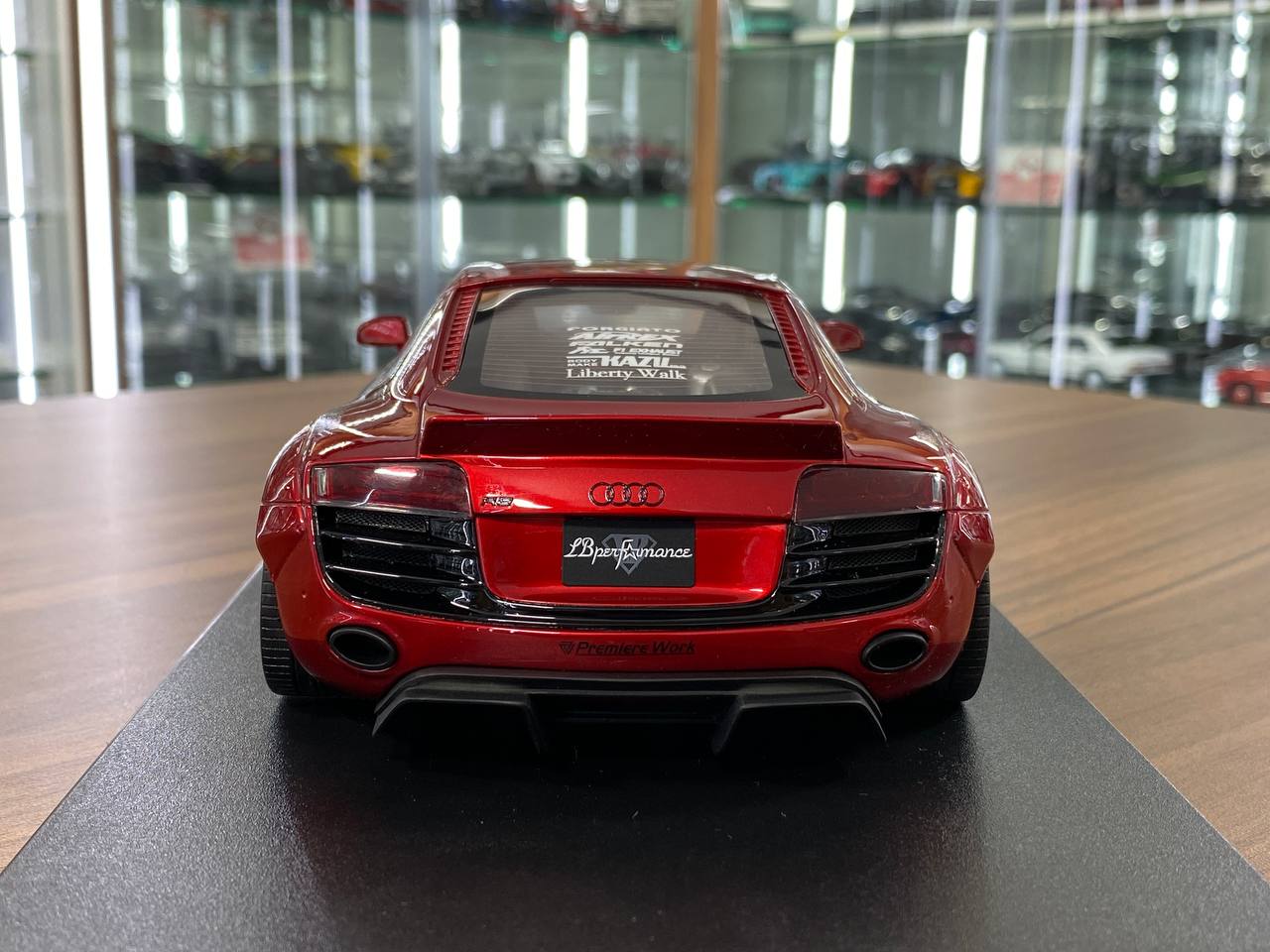 1/18 Resin Model GT Spirit Audi R8 LBWK 2022 – Red – Limited Edition