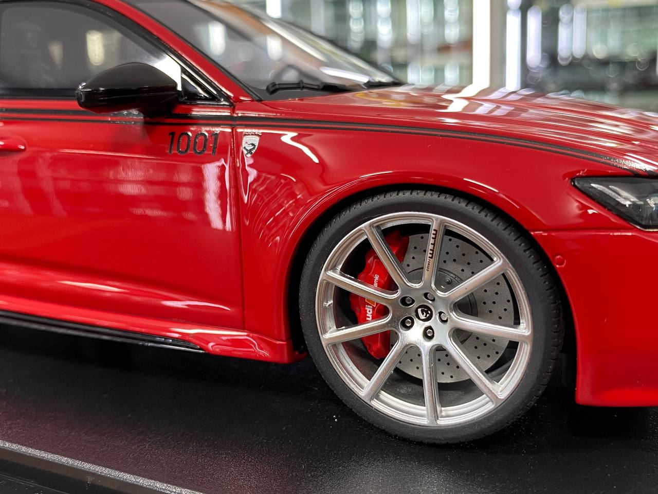 1/18 Resin Model GT Spirit Audi RS 6 (C8) AVANT MTM 2021 – Red – Limited Edition